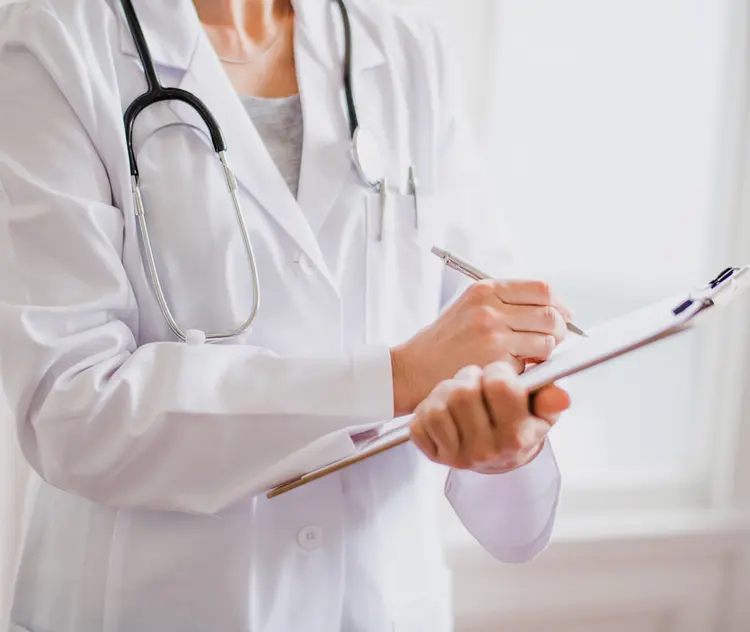 Specialist doctor consultation